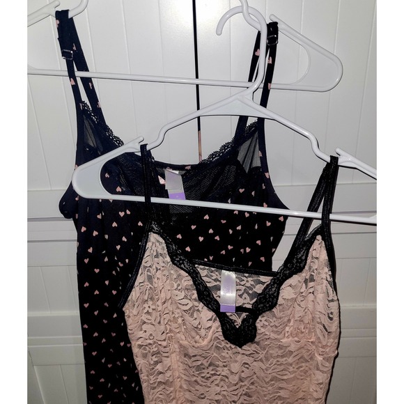 Secret Treasures Other - Secret Treasures Nightgown Set 2PK Medium Pink Lace Black Heart Print Chemise